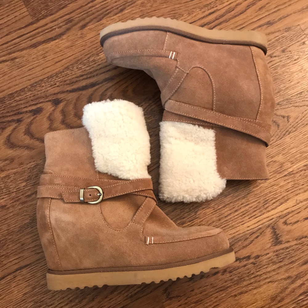 ATWELL NWT Suede Hidden Wedge Booties 8